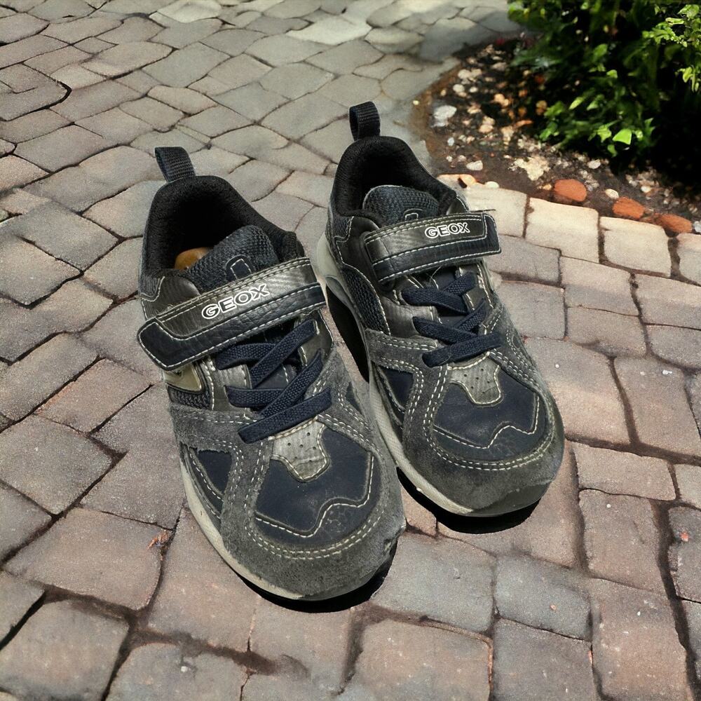5/$35   GEOX Boys Shoes‎ Sz 9 US 26 EU Sneakers Touch Close Strap SEE PHOTOS